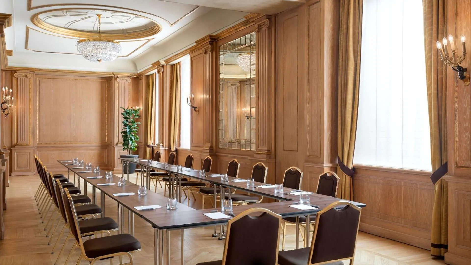 The Westin Palace, Mediolan