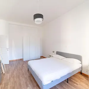  Апартаменты Hbhall Residenze Darsena Италия